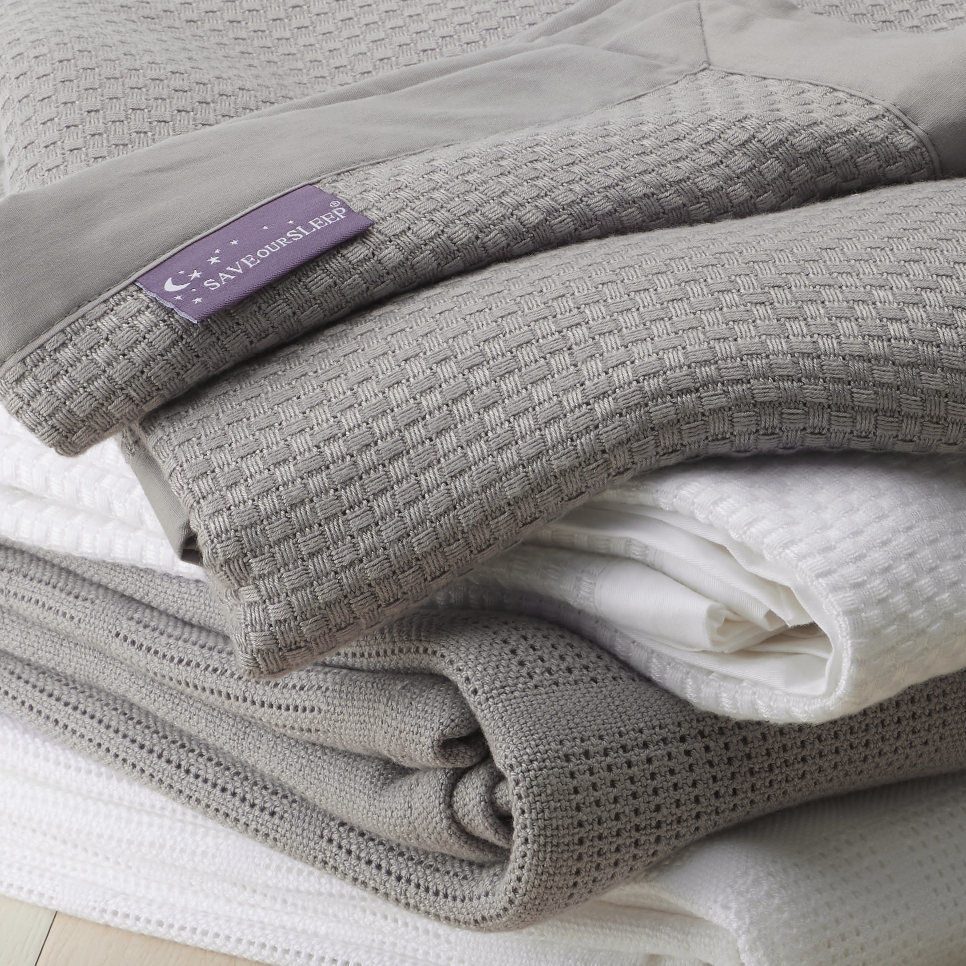 Cot Heirloom Blanket - (95% Organic* Bamboo) White  |  Silver